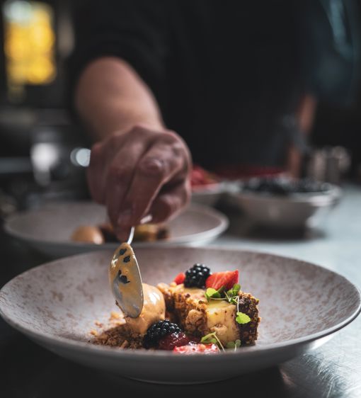 Dessert med färska bär